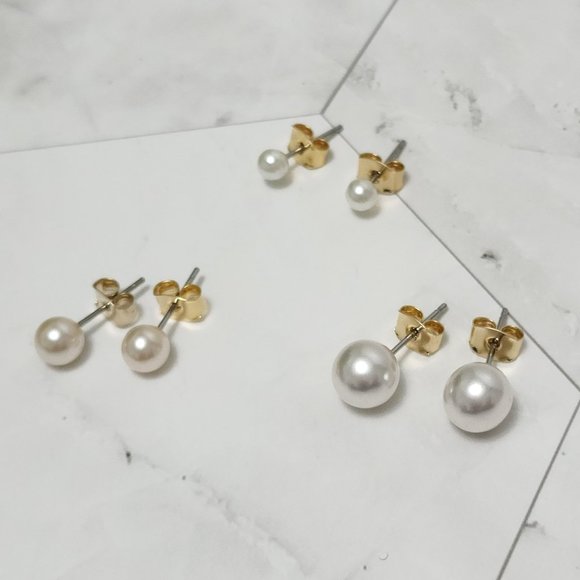 Set of 3 Pearl Fashion Earrings🌟 2 For $25 🌟 - Picture 4 of 4